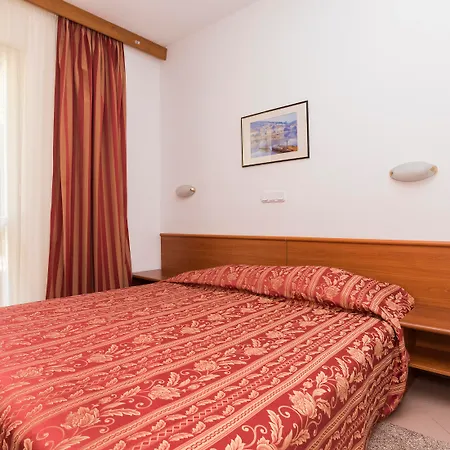 Polynesia Plava Laguna Apartment Umag